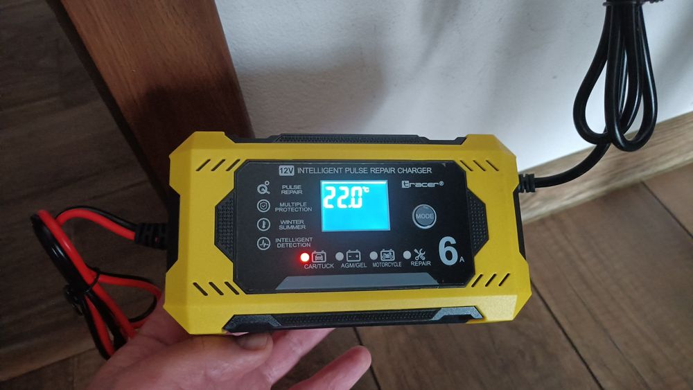 Prostownik 12v 6A ładowarka akumulatora