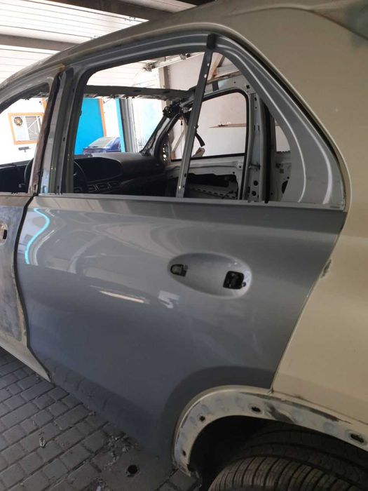 Двері голі задні ліві Mercedes W167 GLE 350 450 A1677308111