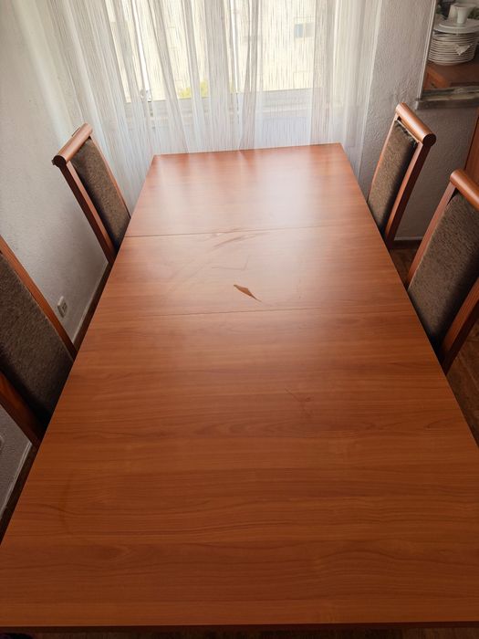 Mesa jantar com 4 cadeiras