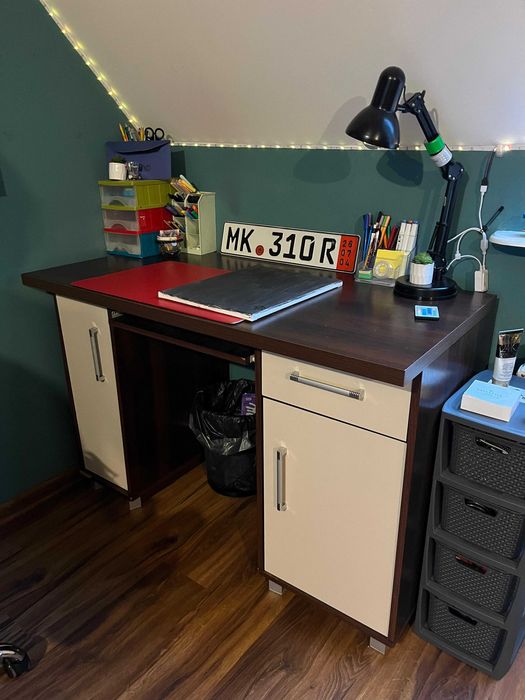 Meble młodzieżowe komplecik