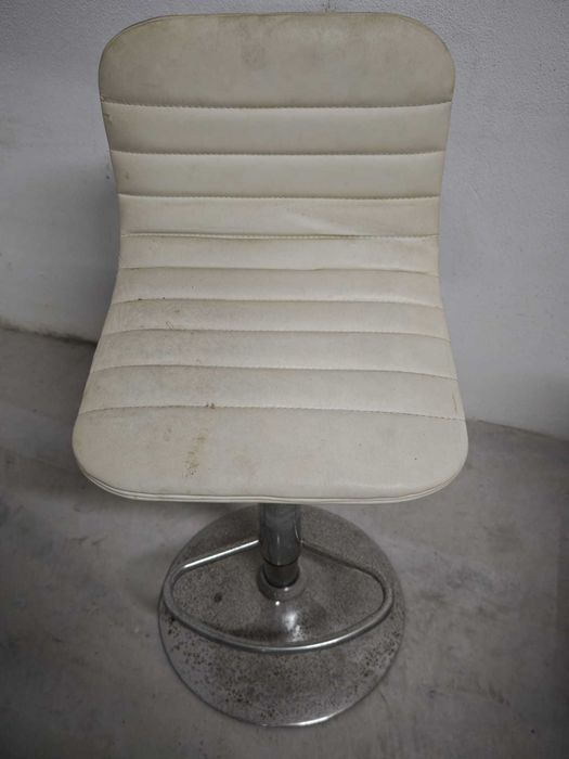 Conjunto de mesas e cadeiras para café / restaurante / esplanada / balcão