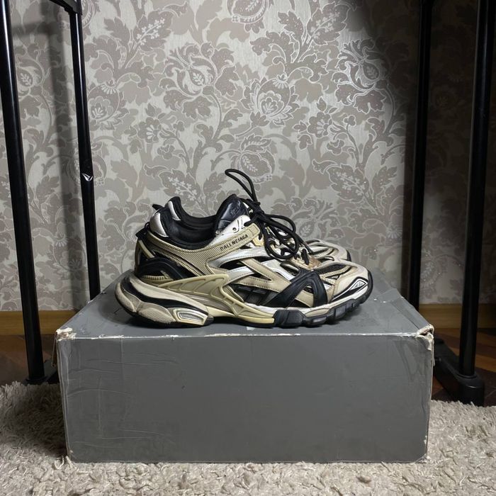 Balenciaga track 2
