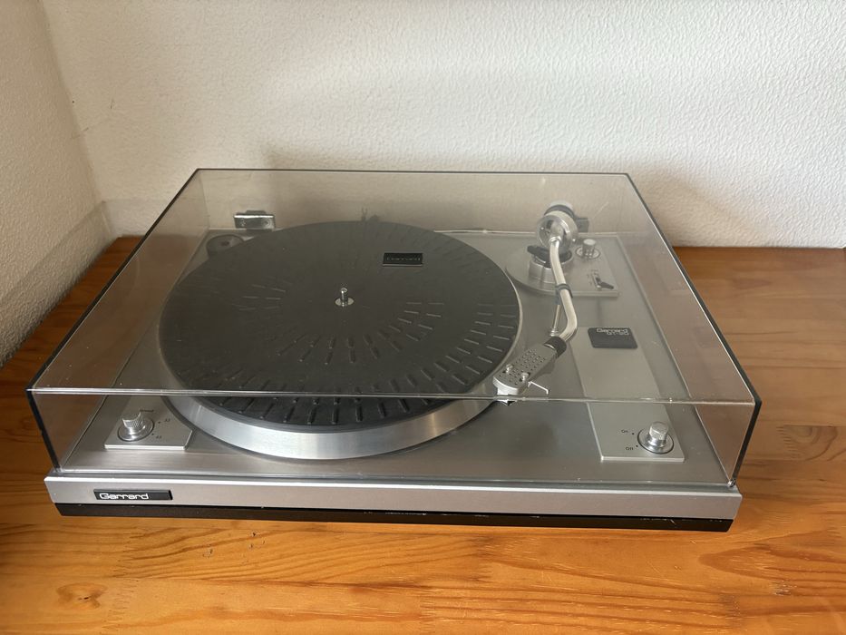Gira discos Garrard GT-20