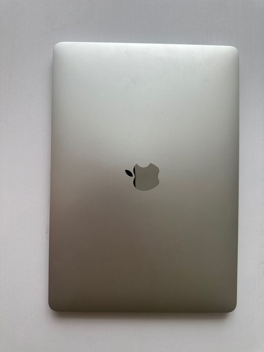 MacBook Pro 13 2019