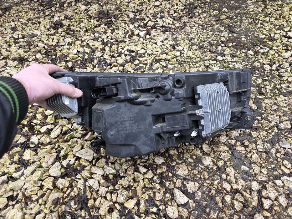 Volvo xc 40 reflektor mid led lewy usa 19r