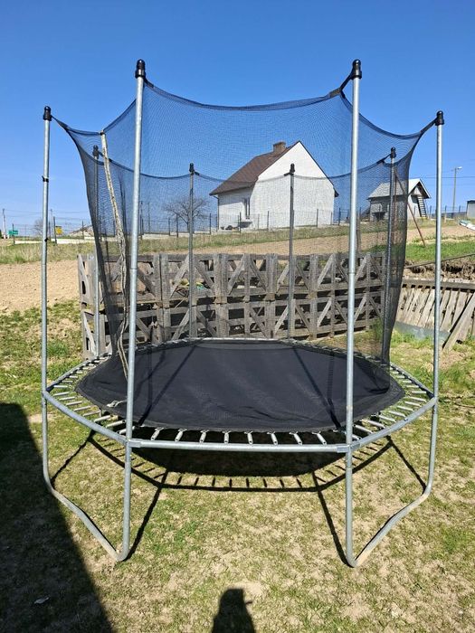 Trampolina  ogrodowa