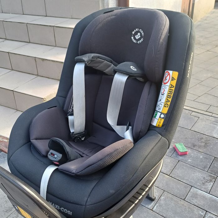 Fotelik Maxi Cosi Pearl Pro 2 z bazą Family Fix 3
