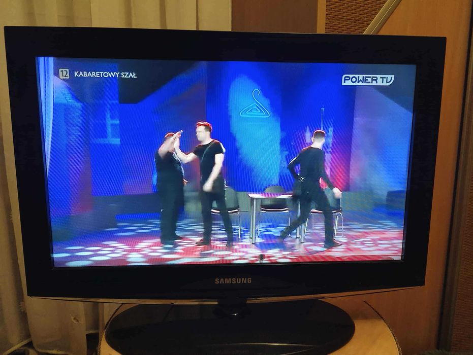 Telewizor samsung 26 cali