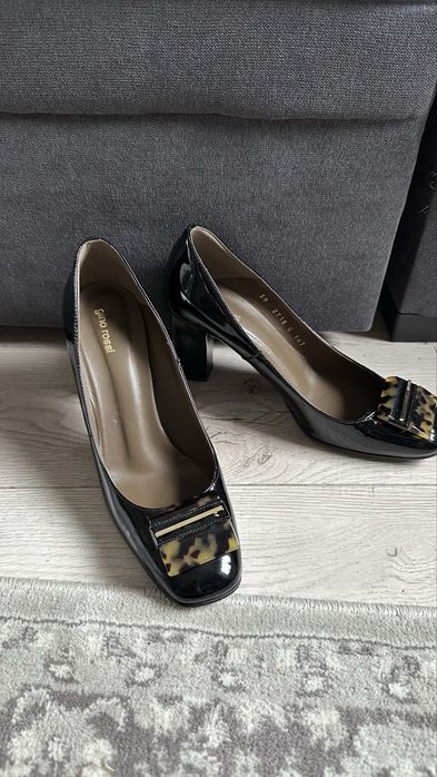 Buty na obcasie Sagan