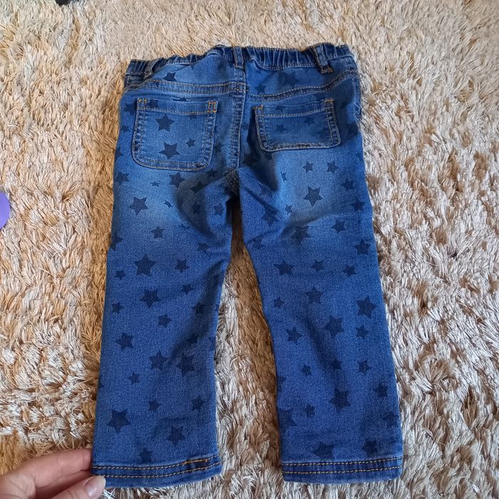 Spodnie jeansy w gwiazdki