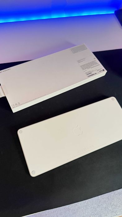 Rato e Teclado Apple e tapete - Como novo