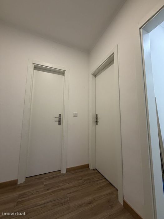Apartamento De 54 M² Totalmente Remodelado A Estrear