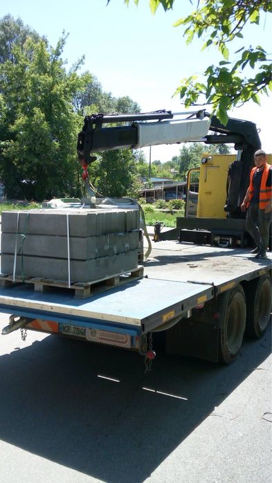 Кран манипулятор эвакуатор с лебедкой