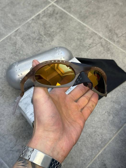 Oakley Plantaries