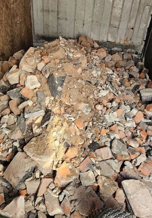 Wywóz odbiór utylizacja bagażówka bus transport złomu gruzu cegły