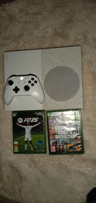 Xbox one s 1TB.2 gry
