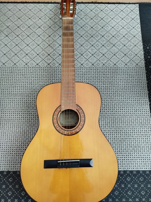 Gitara akustyczna hiszpańska Nuewa z Lubina