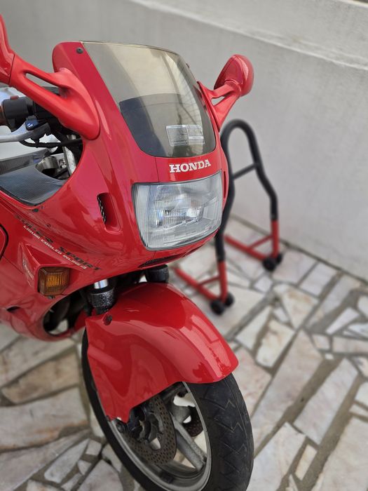 Honda CBR 600F 1987 – Vendo ou Troco por Bicicleta Elétrica