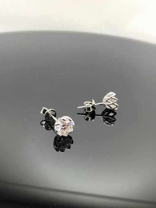 Пусеты серебро с муассанитами 2.4 карат