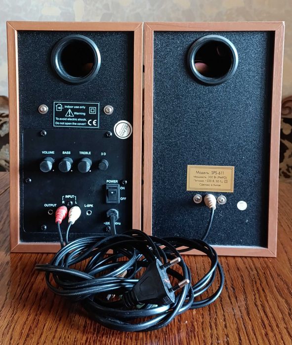 Компактная стереосистема Sven SPS-611