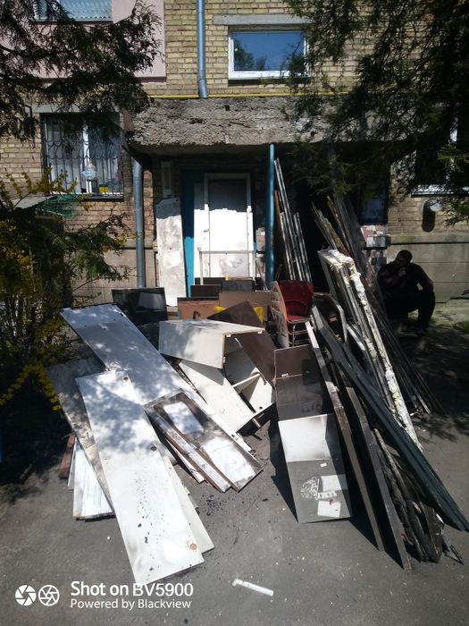 Вивіз сміття. Вивіз хламу.