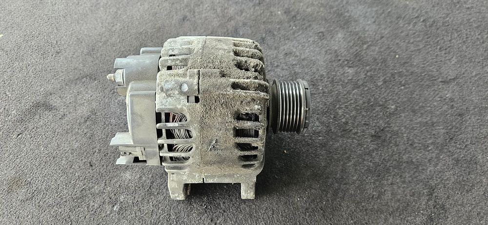 alternator 231000027r renault megane 3 1,5 dci