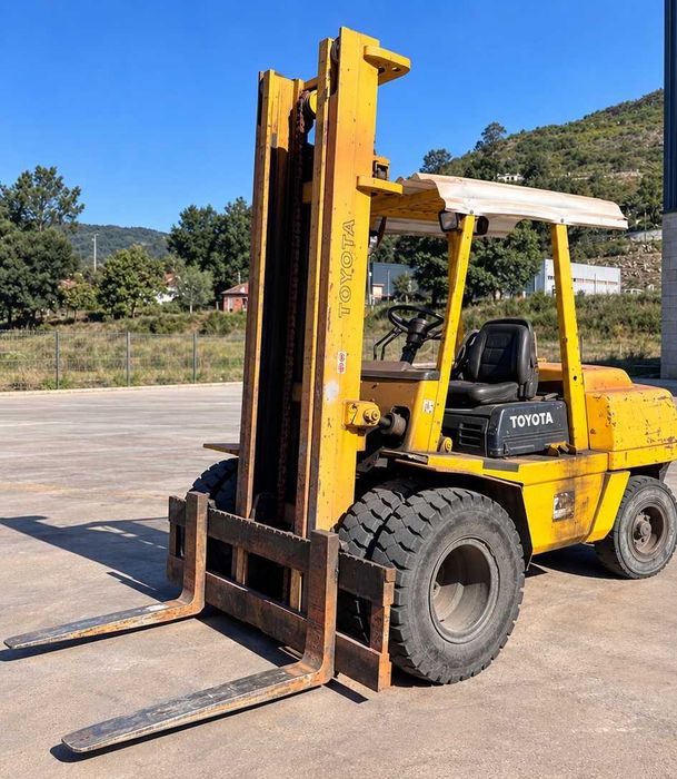 Empilhador Toyota 5Ton