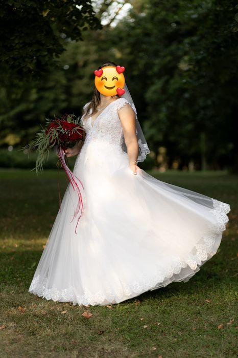 Sprzedam suknię ślubną śnieżno białą