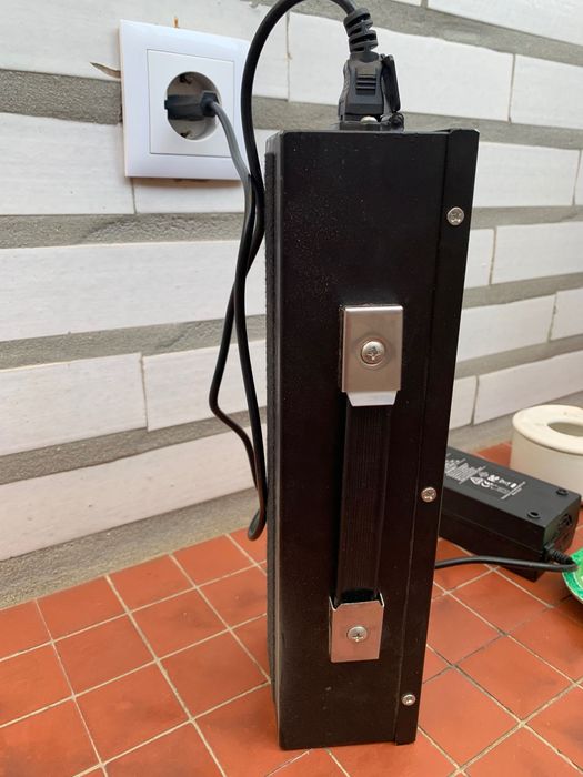 1000W Bateria de lítio 48V, 12Ah