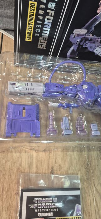 Zamiennik Takara tomy Transformers Masterpiece MP-29 Laserwave Destron Figurka