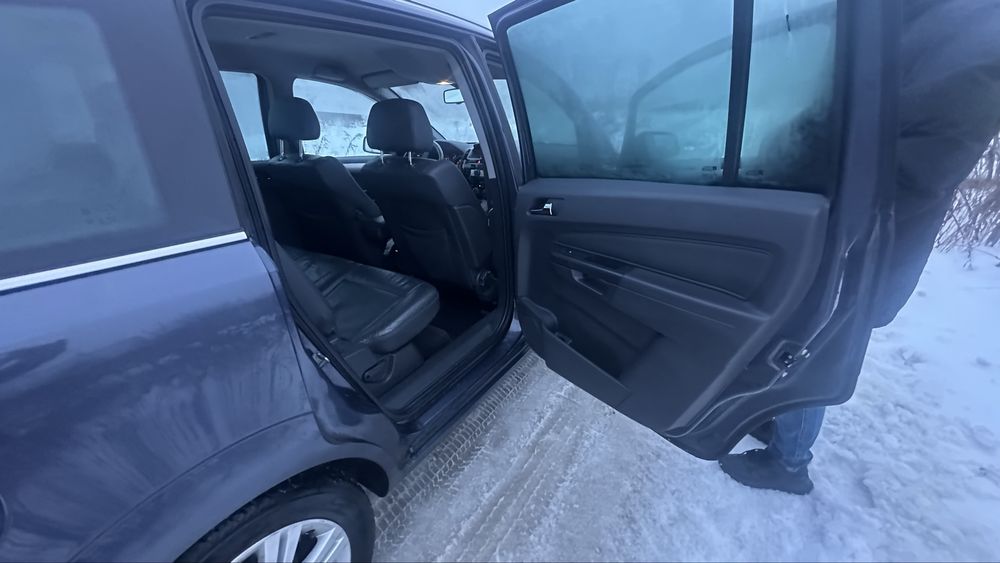 Opel Zafira 1.7 tdi 7 місць 2011р