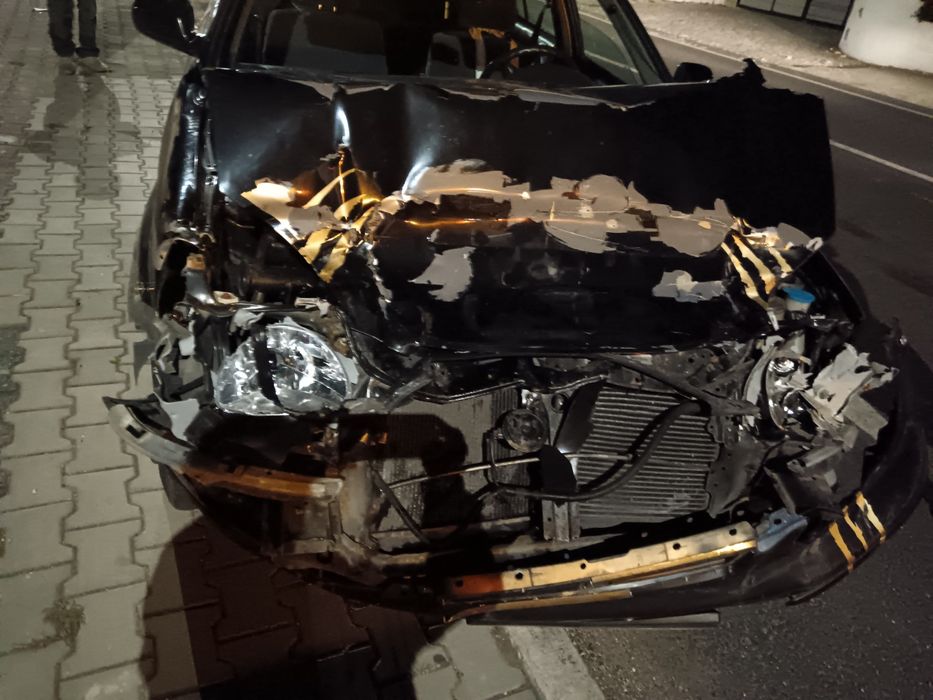 Honda Civic 1.4 IS acidentado