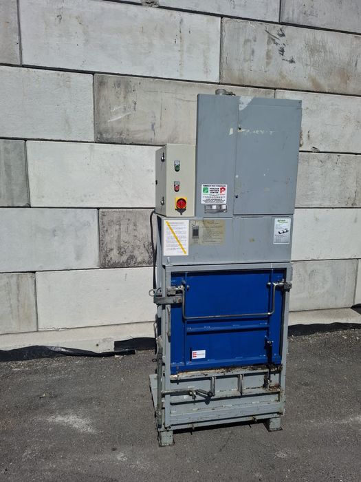 Belownica prasa do folii kartonu makulatury odpadów śmieci papieru