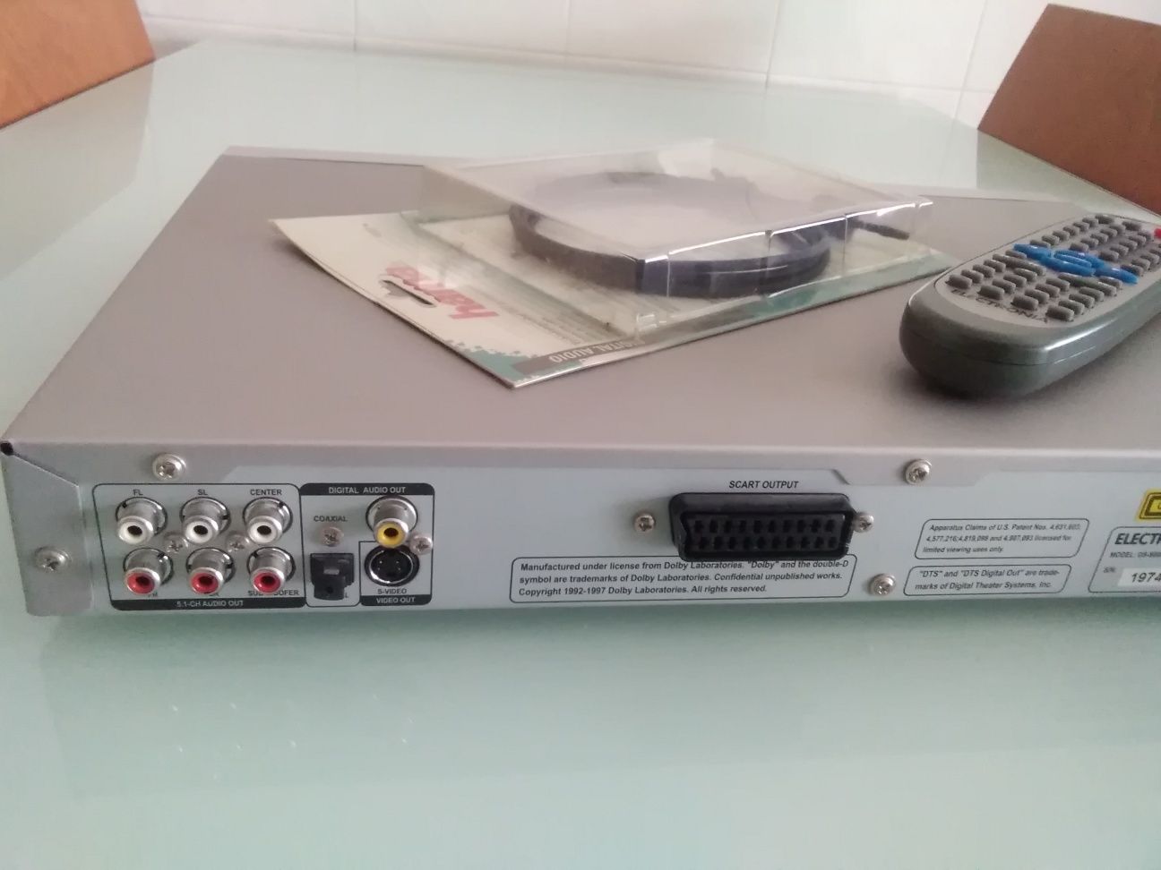 Vendo TV - DVD e cabo som fibra óptica - TV JVC LCD/ leitor
