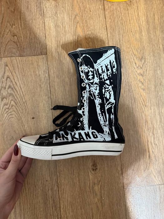 Високі кеди за 750 грн