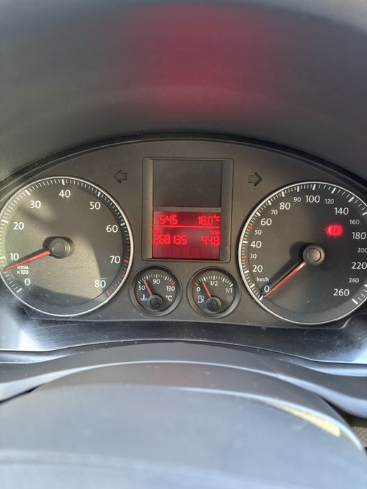 Volkswagen Golf V 1.6 MPI 102 KM