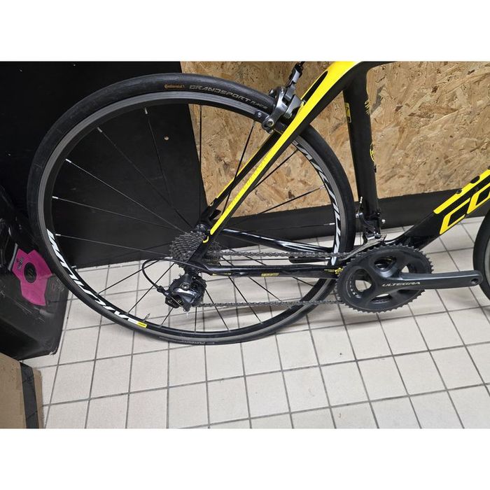 Bicicleta de carbono m com ultegra 11x2v