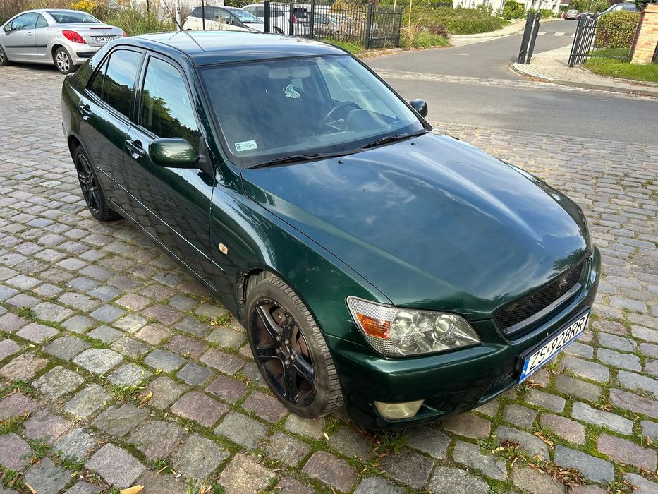Lexus IS Ciemnozielony Lexus IS 200, rocznik 2000, benzyna, sedan, manual