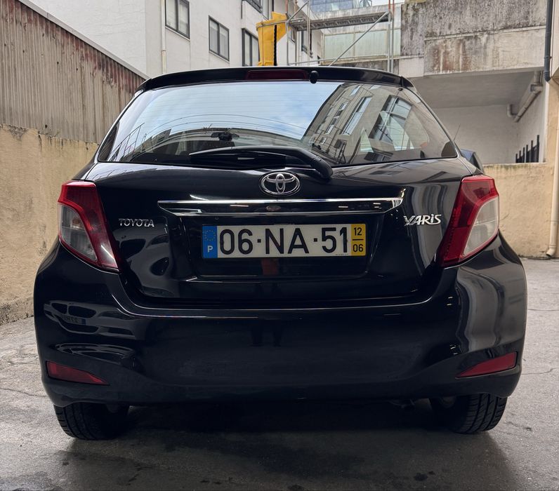 Toyota Yaris 1.0 VVT-i - Sport - Gasolina - Nacional