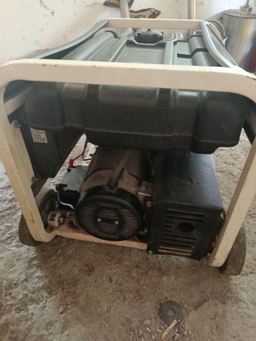 Бензогенератор малкомсон чистий англіець 7.7 кіловат