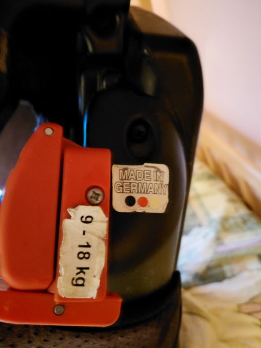 Продам Автокрісло трансформер Німеччина на 1-2-3 вікову групу ідеал