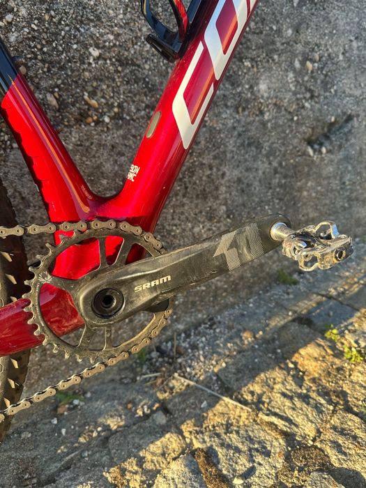 Bike btt coluer carbono