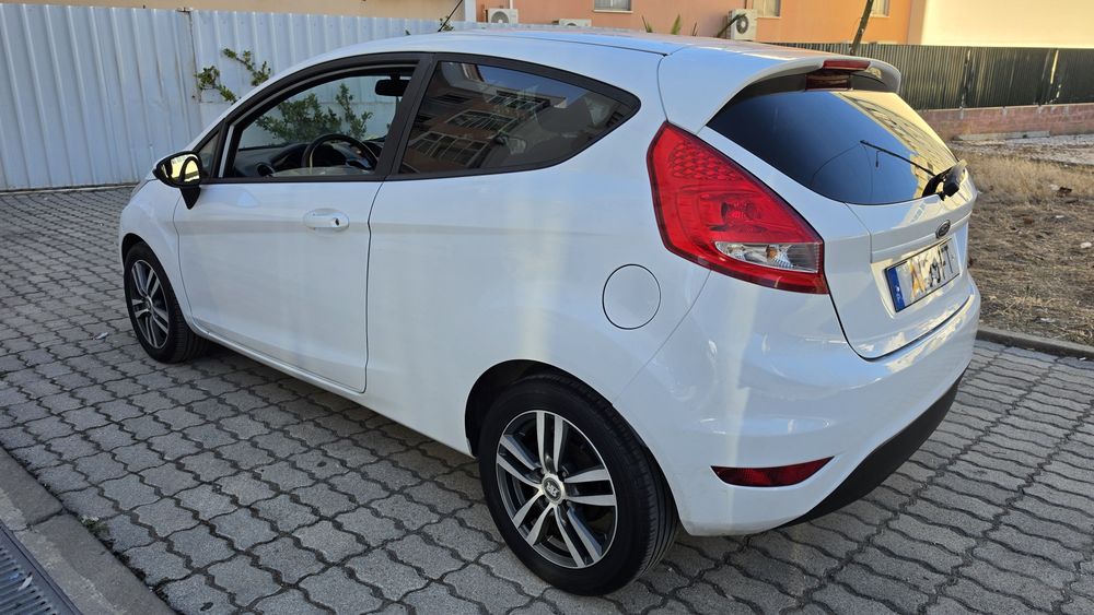 Ford Fiesta  1.6tdci — photo 2