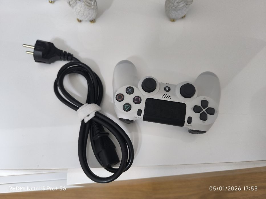 PlayStation 4 pro 1TB