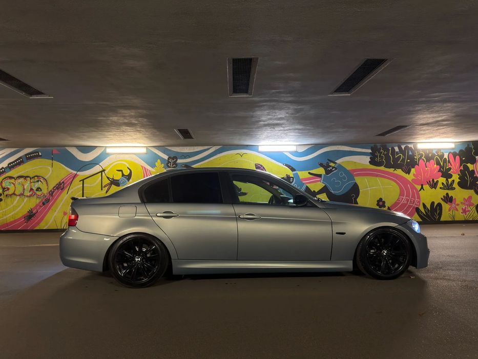 BMW Seria 3 BMW E90 330i M-Pakiet 258KM