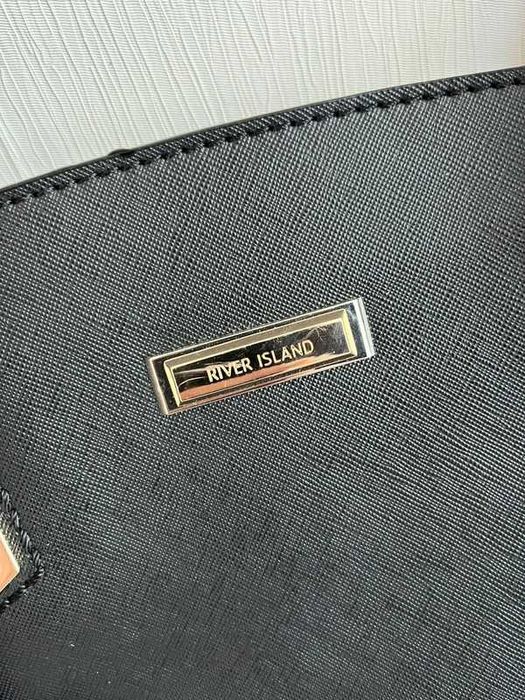 torebka na ramię River Island z frędzlami