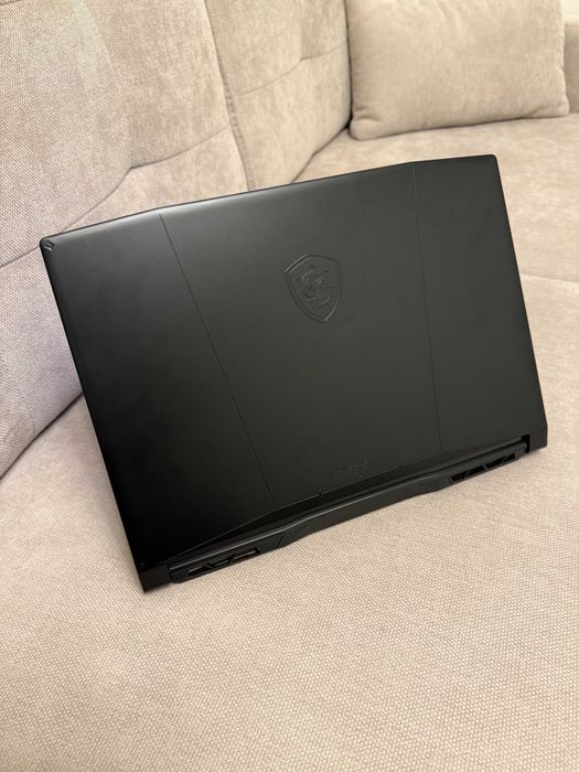 MSI Katana 15 B13V | i7 | RTX 4070 8GB | 16GB DDR5 | 144Hz | Новенький