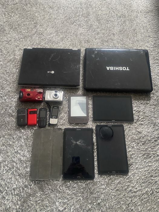 Zestaw telefonow / tablet laptop