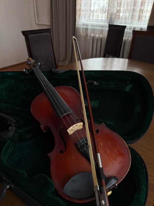 Продам скрипку 4/4 (повний комплект)