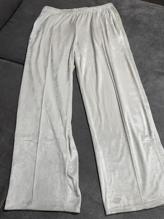 Nowe spodnie welurowe Nike L